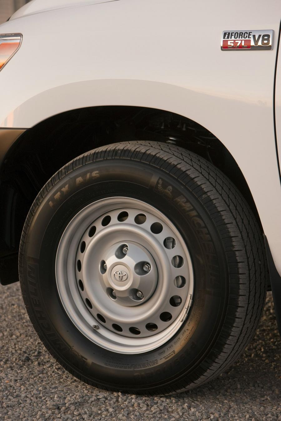  Toyota Tundra Regular Cab Work Truck Package 2010 года  (фото 13 из 32)